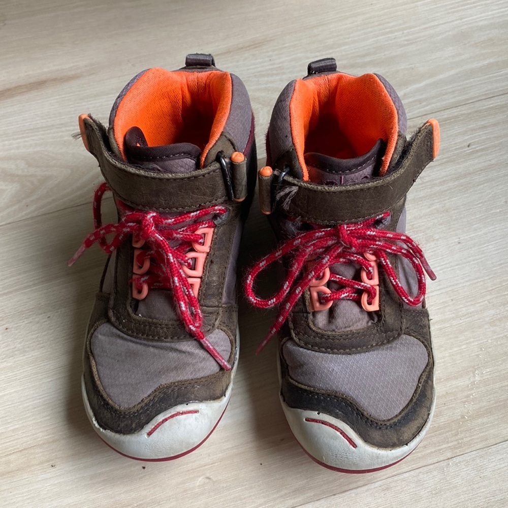 Waterproof Kaiden boots/sneakers by Plae size 9.5